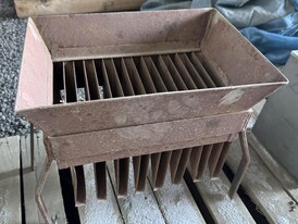 8in x 12in Sample Splitter 8in x 12in Sample Splitter
