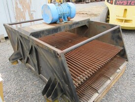 5.25ft x 6.5ft 2-Deck Scalping Screen 5.25ft x 6.5ft 2-Deck Scalping Screen