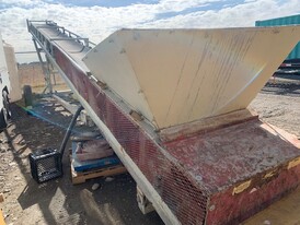 30in x 50ft Stacking Conveyor 30in x 50ft Stacking Conveyor