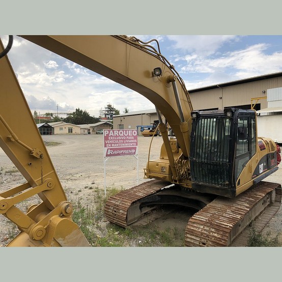 Caterpillar 320C Excavator